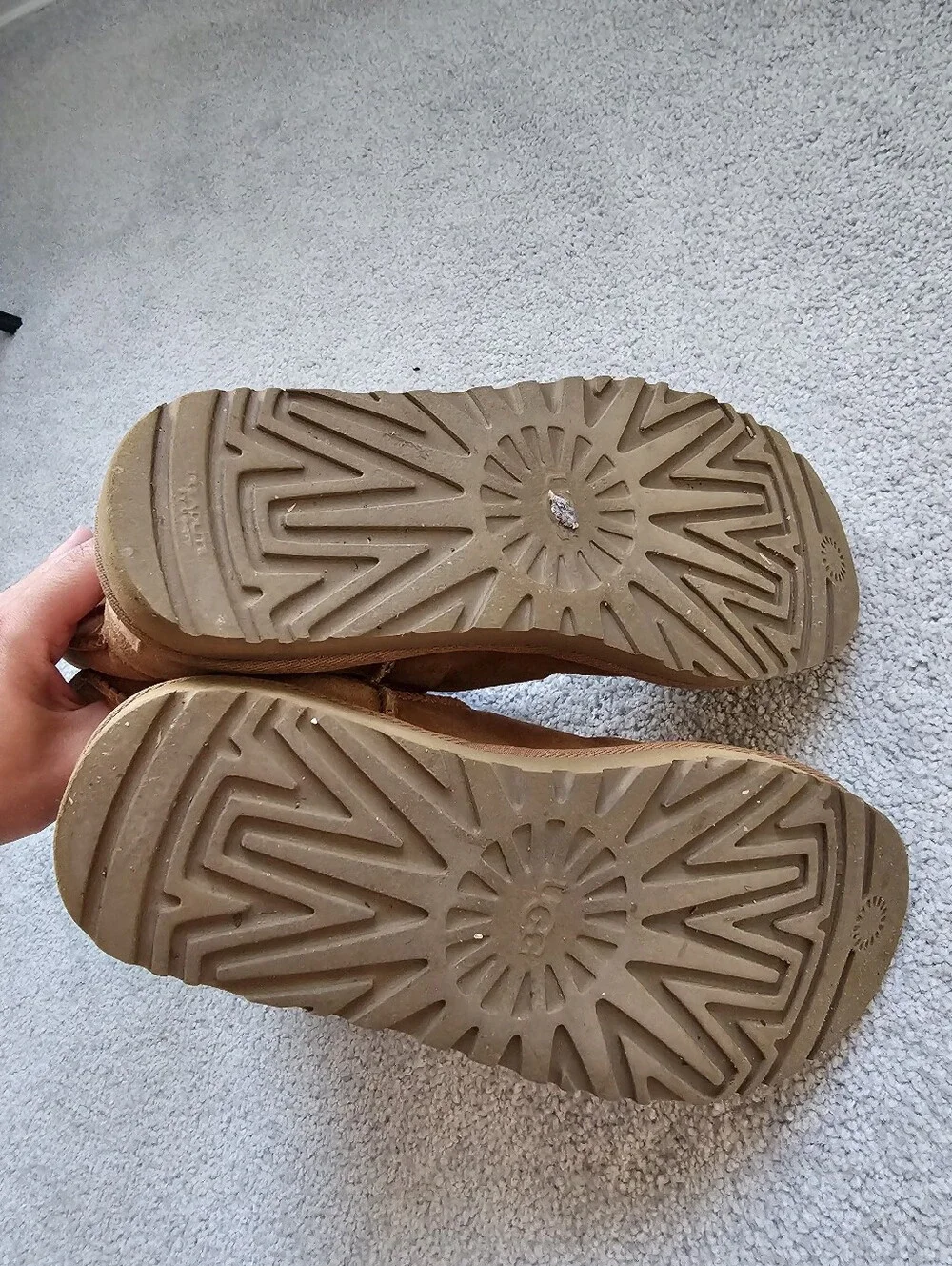 UGG classic short boots chestnut brown size 7